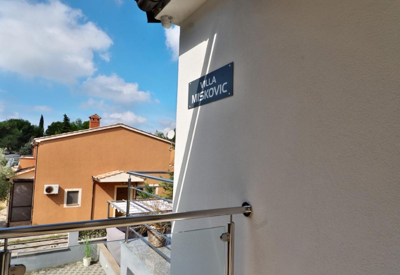 Villa Miskovic Banjole Eksteriør billede